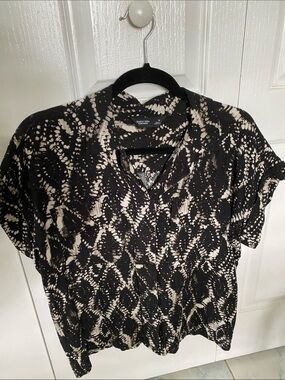 Simply Vera Vera Wang Black and Cream Printed Short Sleeve Shirt